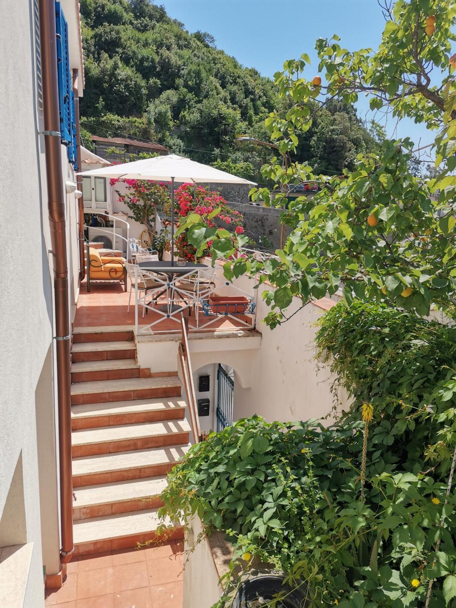 Bouganville Home В'єтрі Екстер'єр фото