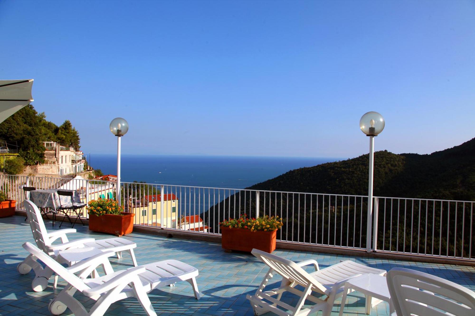 Bouganville Home В'єтрі Екстер'єр фото